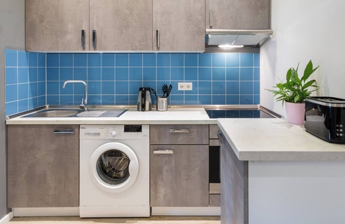Charlottenburg Apartment | Modern Micro Flat - 100 m from Metro U7