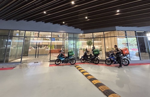 Mont Kiara Apartment | Modern Mont Kiara Kuala Lumpur@ooak/1br/mall/ Balcony