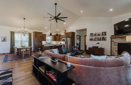 Pagosa Highlands House | Modern Mountain Retreat | Hot Tub, Views & Trails Nearby