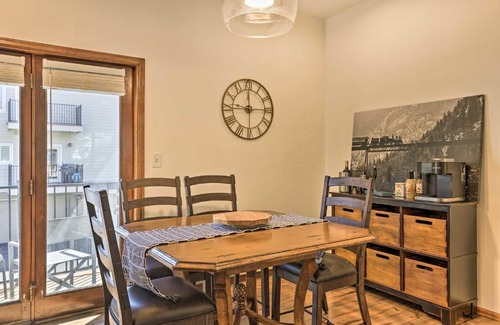 Eagle-Vail House | Modern Mountain-View Townhome about 4 Mi to Slopes