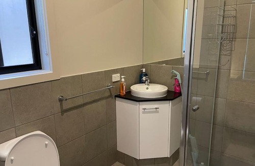 Munno Para House | Modern New 4BR Spacious Peaceful Family Home