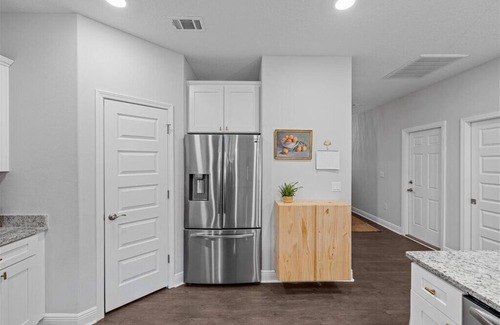 Gulf Breeze House | Modern, NEW, Gulf Breeze home - Close to Boat Ramp and beaches!