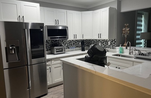Alexandria House | Modern newly private basement apartment