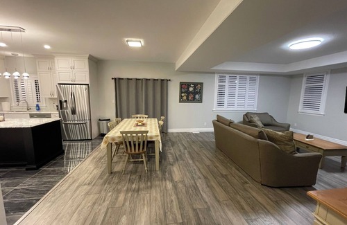 Trenton House | Modern oasis in Trentonn