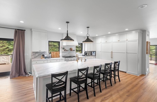 Morrisonville House | Modern Oasis Space to Gather & Unwind in Peace 4 Miles to Madison