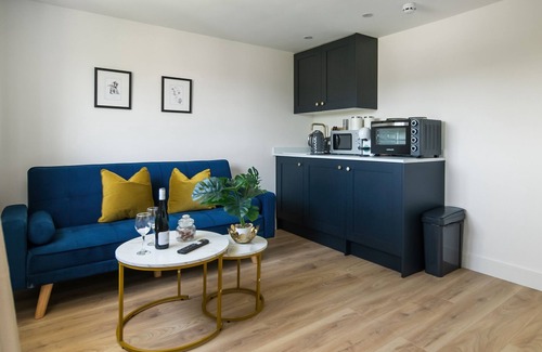 Harrow Weald Apartment | Modern One Bedroom Apartment in Harrow