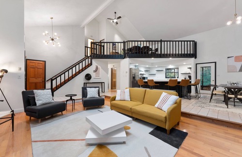 East Stroudsburg House | Modern Poconos Game House, Hot Tub, Fire Pit