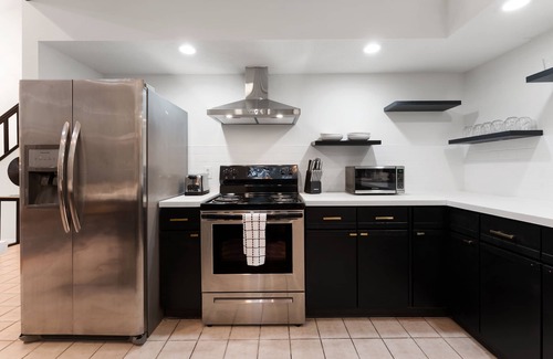 East Stroudsburg House | Modern Poconos Game House, Hot Tub, Fire Pit