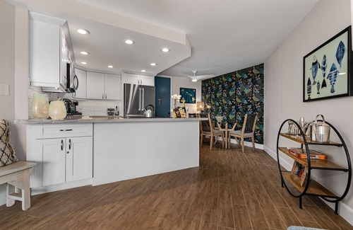 Kihei Condo | Modern & Polished Oceanfront Vistas