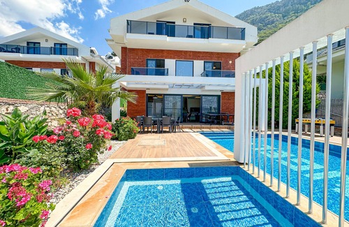 Oludeniz Villa | Modern private villa with pool close to Olu Deniz