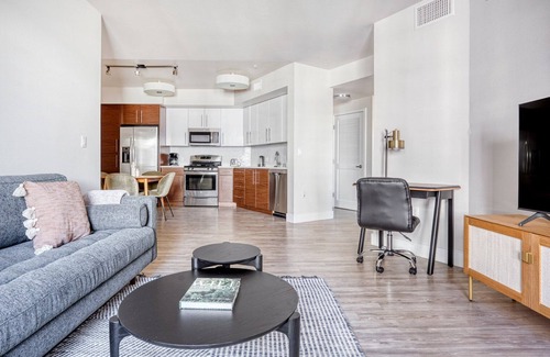 Centennial Apartment | Modern Redwood City 2BR w/Gym, Parking, walk to Caltrain, by Blueground