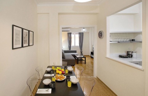 Pangrati Apartment | Modern Rental with Cozy Charm by GHH