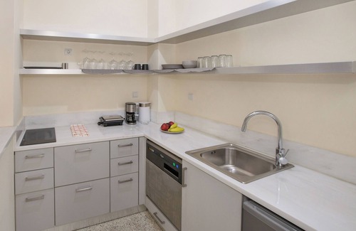 Pangrati Apartment | Modern Rental with Cozy Charm by GHH