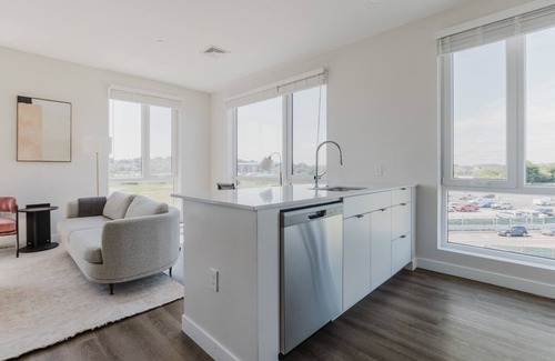 Revere Apartment | Modern Revere 2BR w/Spa, W/D, Swimming Pool & Gym, by Blueground