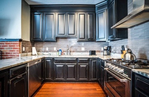 Plymouth House | Modern Romantic Townhouse in the Heart of the White Mountains