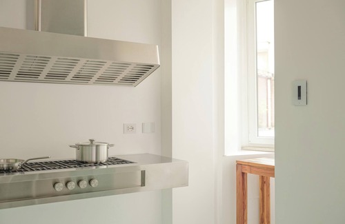 Trionfale Condo | Modern Rooftop Getaway: Arte della Medaglia Gallery House