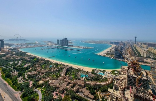 Dubai Media City Apartment | Modern | Sea and Palm View 2 bed | Infinity Pool