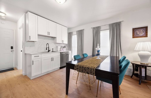 Syracuse Apartment | Modern Serenity Stay w/king Bed, WIFI and Central Air 1 & 1/2 baths!