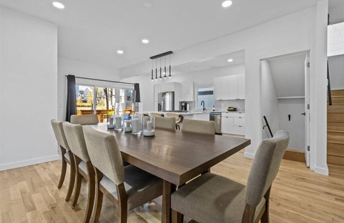 Kansas City House | Modern Sleek Home! Near ALL Entertainment Districts!
