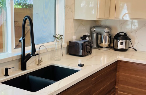 West San Jose House | Modern smart home *RARE* :AppleHQ, SantanaRow !
