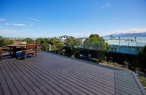 South Bay House | Modern South Bay Backyard