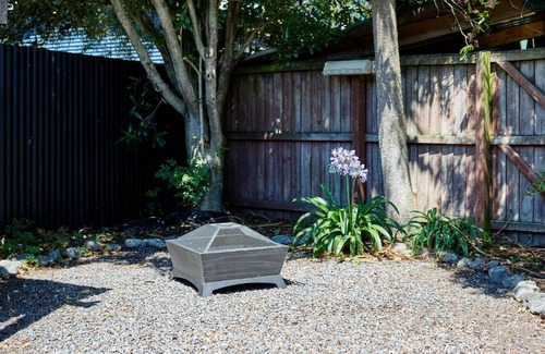 South Bay House | Modern South Bay Backyard