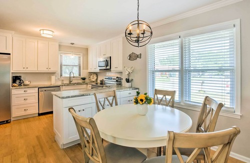 Harborgate Shores House | Modern 'Southern Comforts' Home Near Charleston