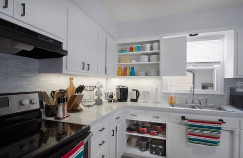 Columbia Heights House | Modern, spacious 3BDR house 15 min to Downtown Minneapolis