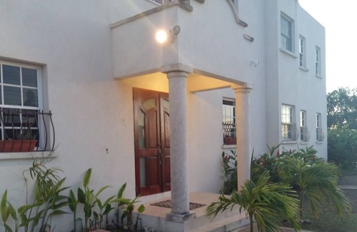 Enterprise Condo | Modern, spacious 2 bed/2 bathroom condo with pool, near several beaches.