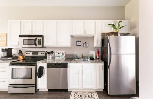 Licking Riverside Apartment | Modern + Spacious + close to Cincy