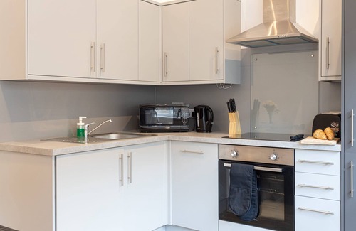 Cheetham Hill Apartment | Modern Spacious Duplex in the Heart of Manchester