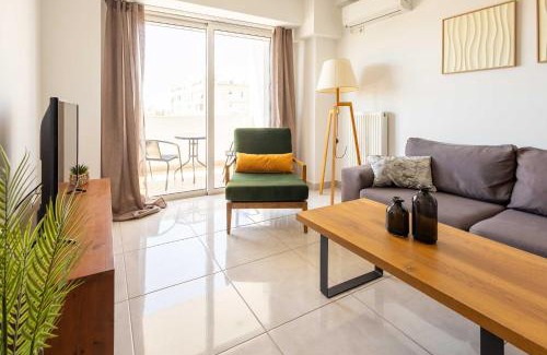 Keratsini-Drapetsona Apartment | Modern Stay near Piraeus Port E3