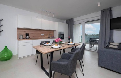 Barbariga Apartment | Modern Stay w/Private Rooftop Jacuzzi & Partial Sea View, Barbariga, Croatia