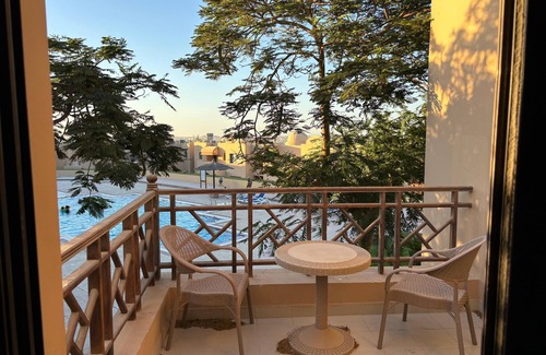 Sakkala Apartment | Modern Studio in The View Residence Hurghada with private beach and pool access