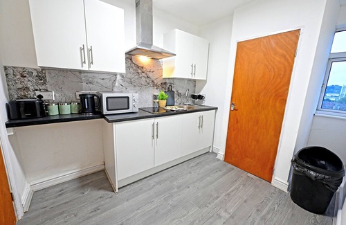 Luton Apartment | Modern Studio Apartment - Near Luton Station