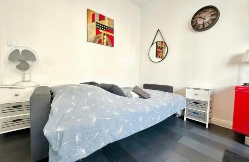 Carnot Apartment | Modern Studio Cannes Center Near Palais Festival