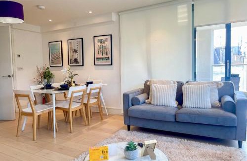St. Johns Wood Apartment | Modern Studio Flats and 3-Bed Apartment with Balcony near Marylebone, St Johns Wood, Regents Park
