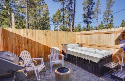 Sunriver Apartment | Modern Studio in Bend about 3 Mi to Sunriver Resort!