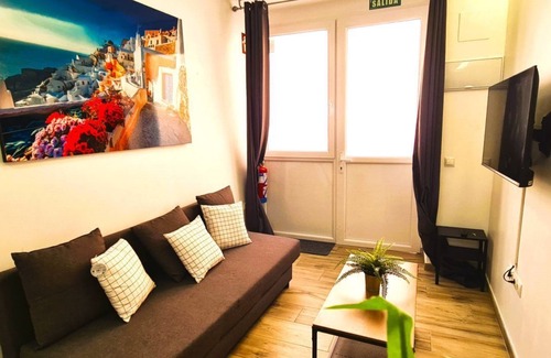 Almenara Apartment | Modern Studio Plaza Castilla