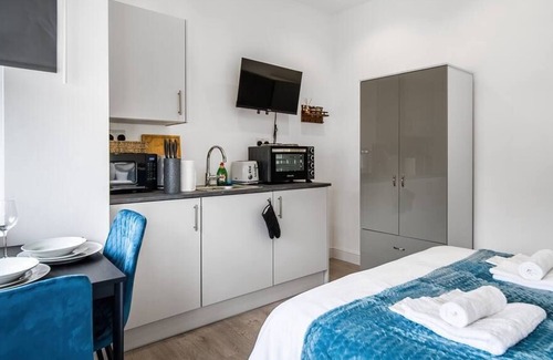 Wembley Central Apartment | Modern Studio Rooms in Wembley 3