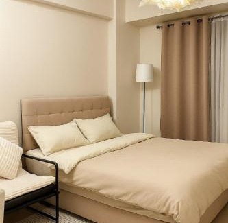 Bacolor Apartment | Modern Studio with City View at Capital Town