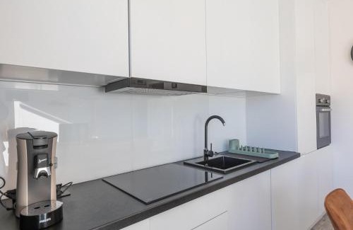 Middelkerke Apartment | Modern studio with parking space