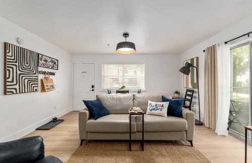 Gainesville Apartment | Modern & Stylish Condo Near UF, Shands & VA