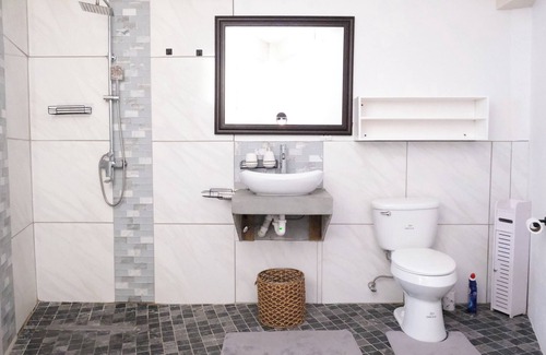 St. George's Apartment | Modern Suite. Perfect Location. Amazing Sea Views