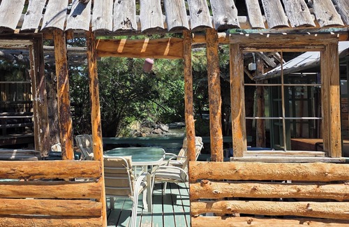 Cedaredge Cabin | Modern Suite with Rustic Charm Dog Friendly Suite with King Bed and Full Kitchen