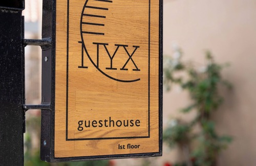 Tripoli Apartment | Modern & Sunny apartment with Garden View in the heart of the city center NYX 1