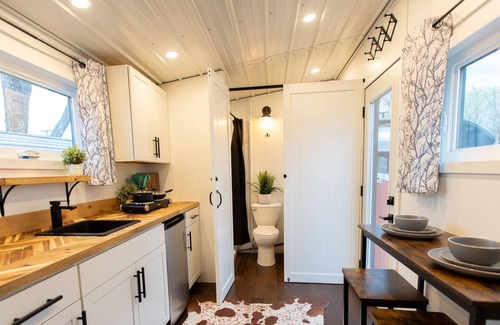 Draper House | ★Modern Tiny Home★ King bed★