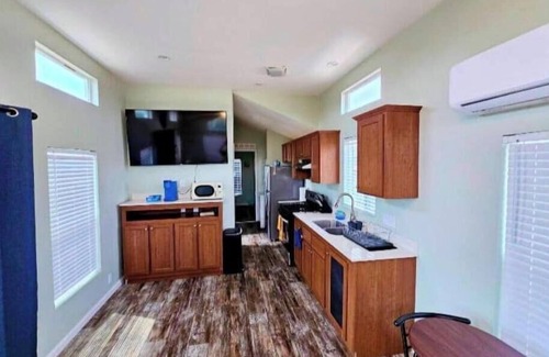 Lindsay House | Modern Tiny Home Near Sequoia National Park