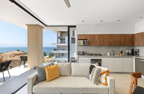 Bucerias Condo | Modern top floor condo w/Oceanview & Infinity Pool