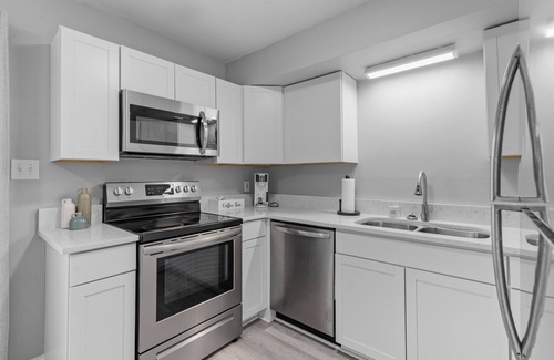 Gastonia Apartment | Modern Townhome w/Balcony Walk to FUSE Stadium